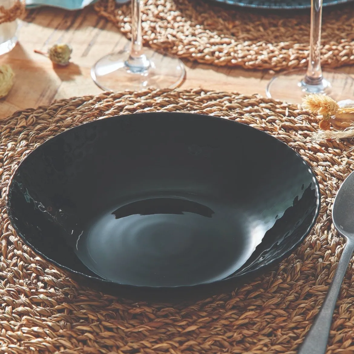 Assiette creuse noire 20 cm Pampille